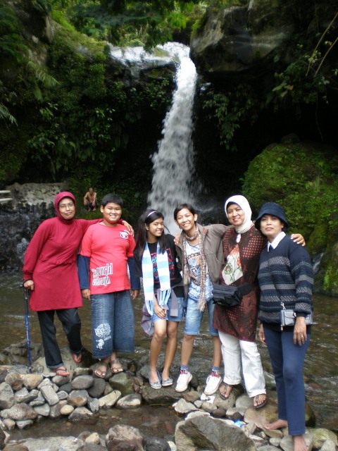 Air terjun lokal